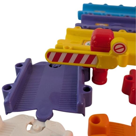 Vtech Go Go Smart Wheels Tut Tut Bolides Replacement Track Parts Lot of 44 - Picture 12 of 12